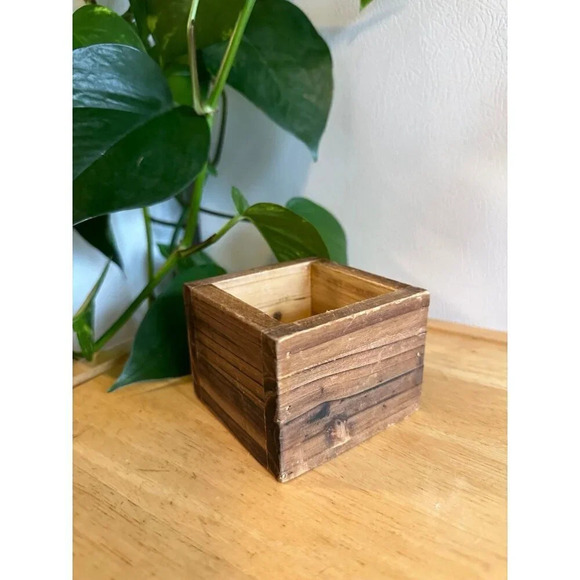 2.5” Wooden storage cube - Picture 1 of 8